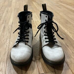 Dr. Martens kids white boots